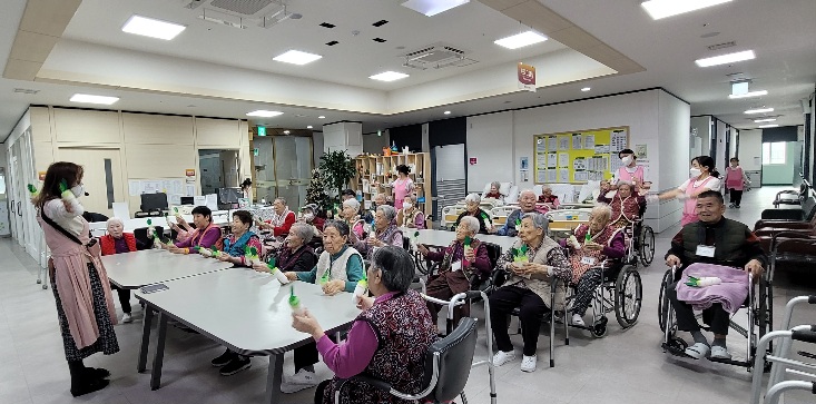 1890243050_GEPSC3qL_e3817df7aafc5165d9f69d49f757f03a065bfa5b.jpg 이미지크게보기