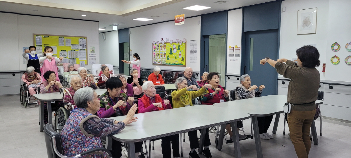 1890243050_ae6Ezlm9_9ffe8f4666f3c4914f77f3e6abb93c60e0f09ff7.jpg 이미지크게보기