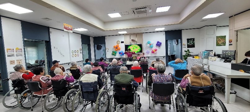 1995114016_Z9WG8Sck_054e66aa67f04130c101f83d4e72b29ca9c4948a.jpg 이미지크게보기