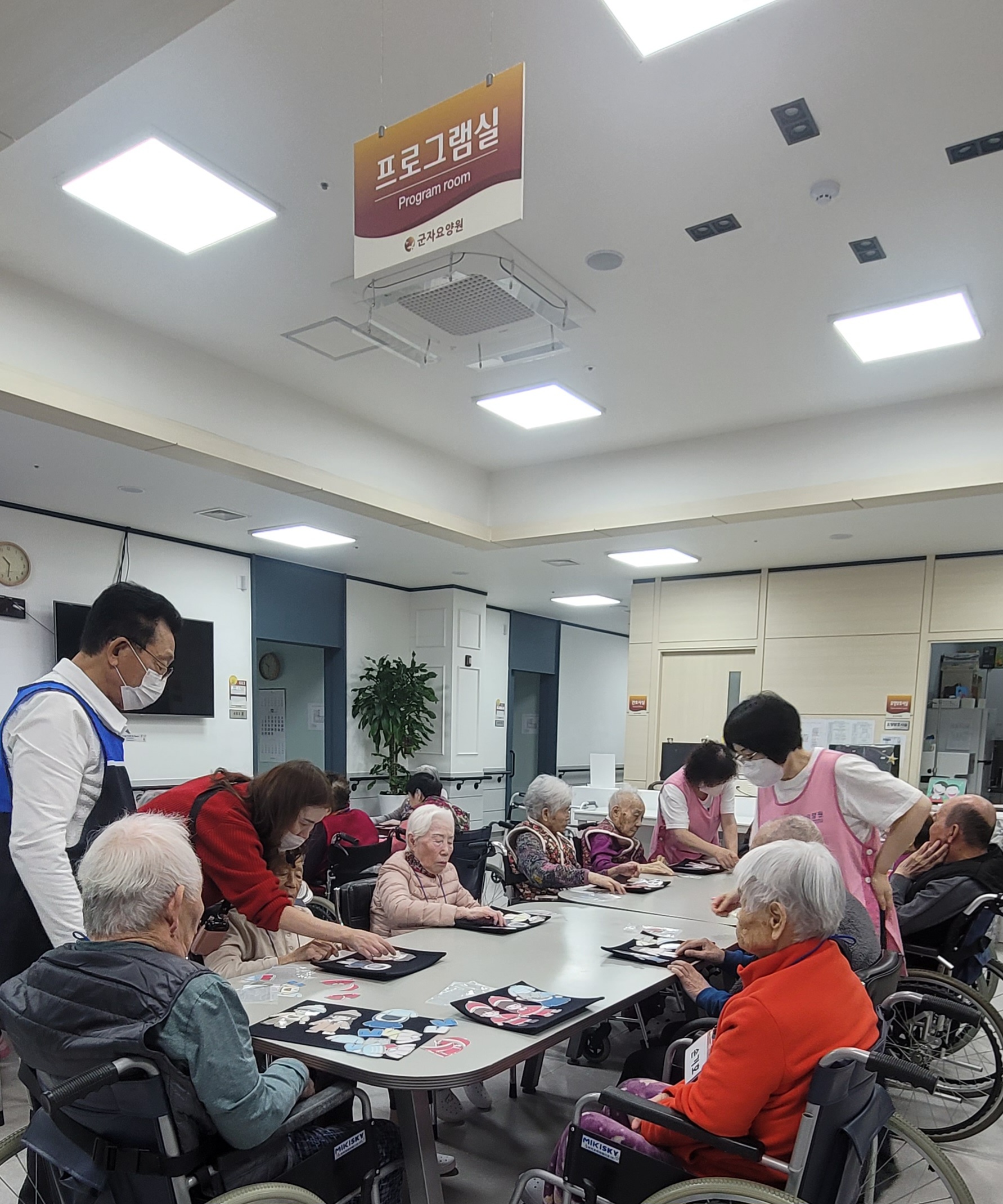 990832046_mEodPN7z_42e51d234cdc8a402eb987f98bbb08a6a00b2904.jpg 이미지크게보기